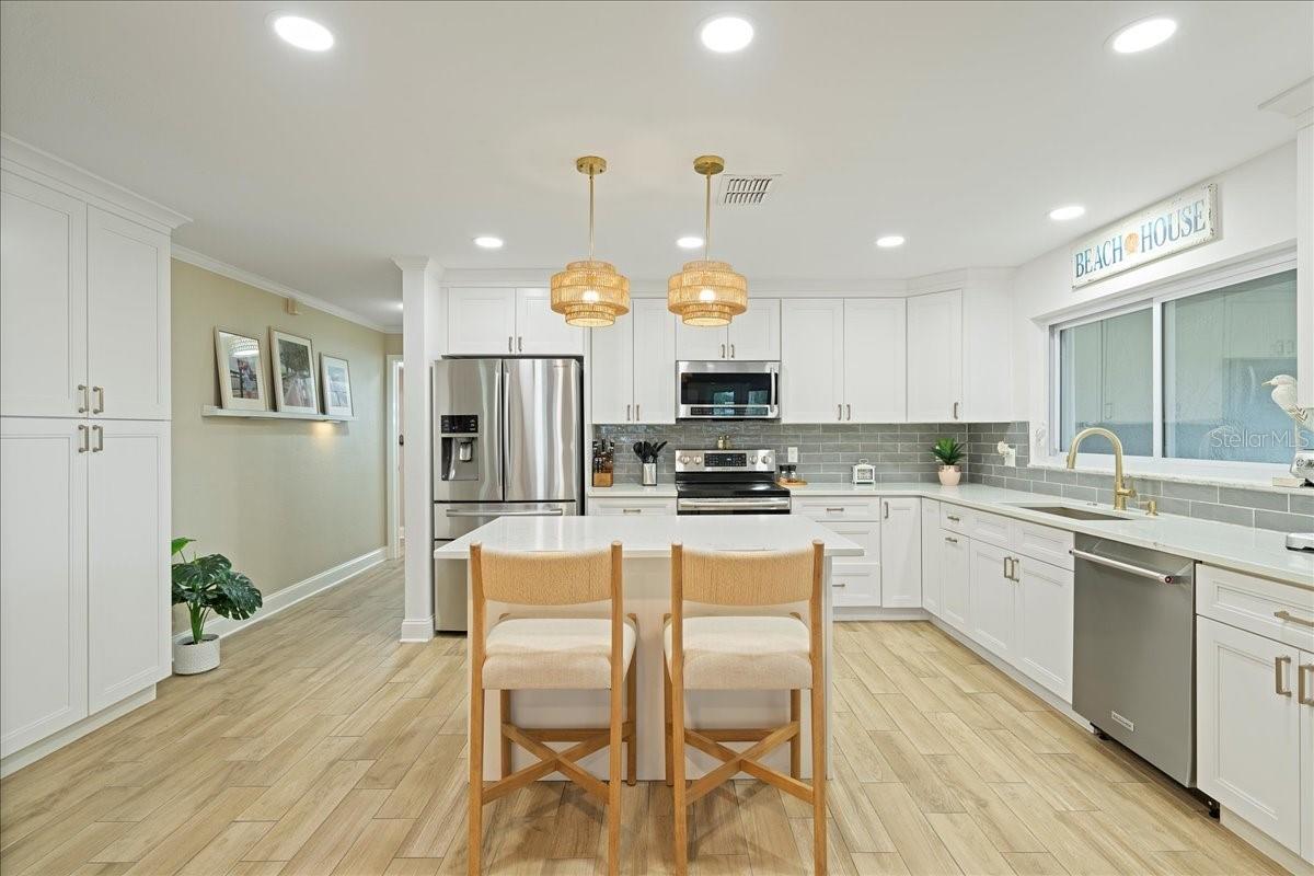 RIDGEWOOD GROVES - Residential