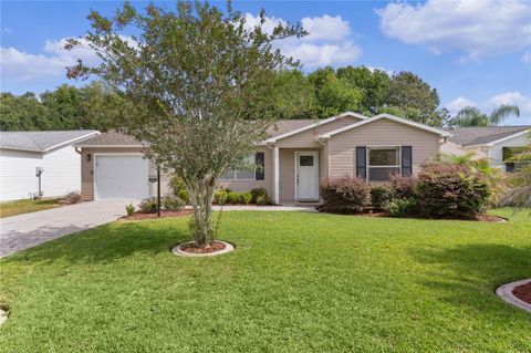 Tiny photo for 1411 Juarez Place, Lady Lake, FL 32159 (MLS # R4910370)