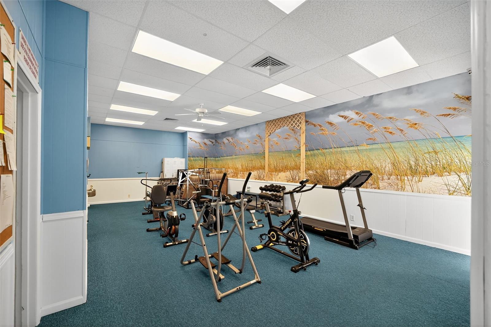 VANTAGE POINTE POOL & RACQUET CLUB CONDO - Residential