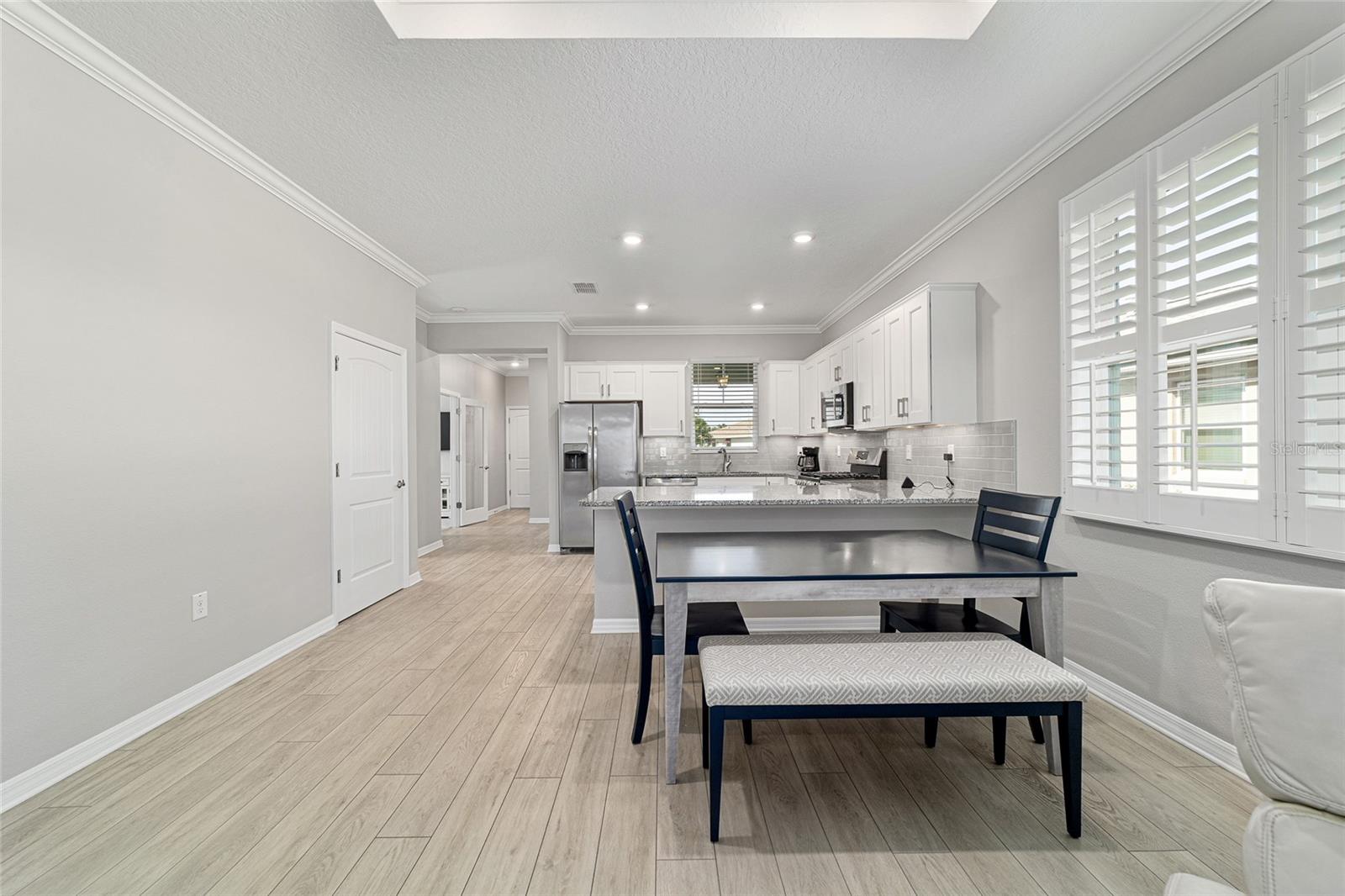 ON TOP OF THE WORLD - Residential