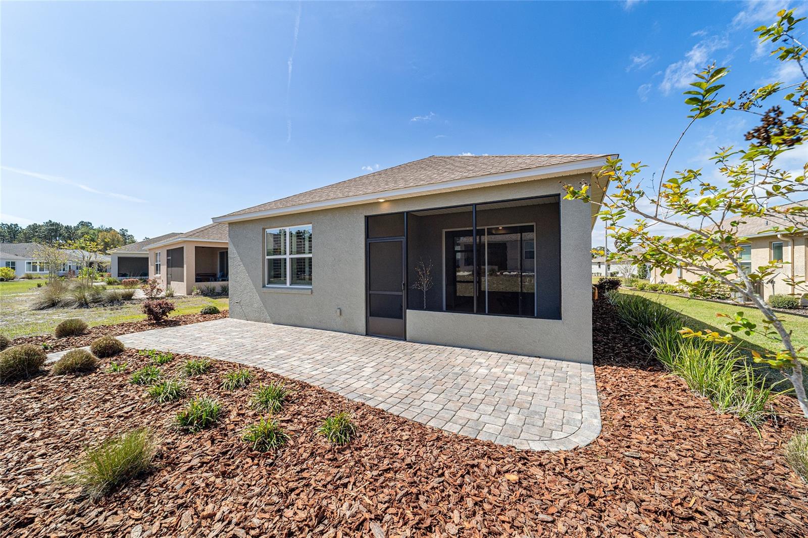 ON TOP OF THE WORLD - Residential