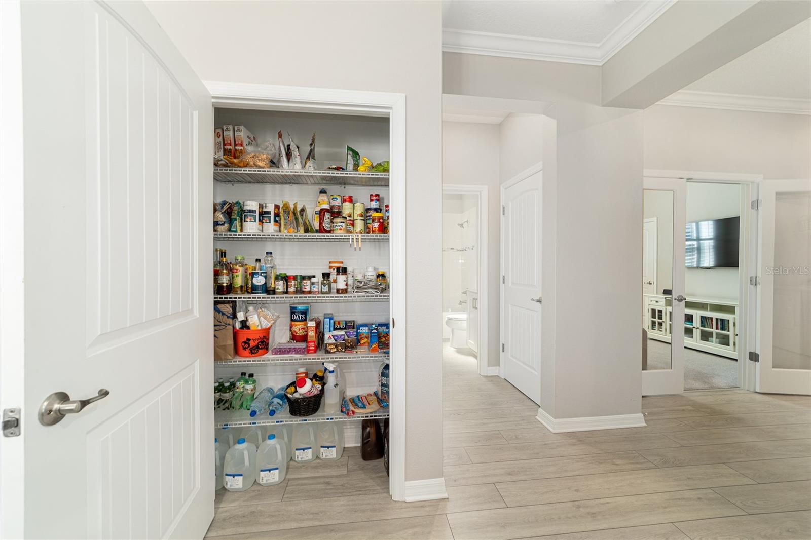 ON TOP OF THE WORLD - Residential