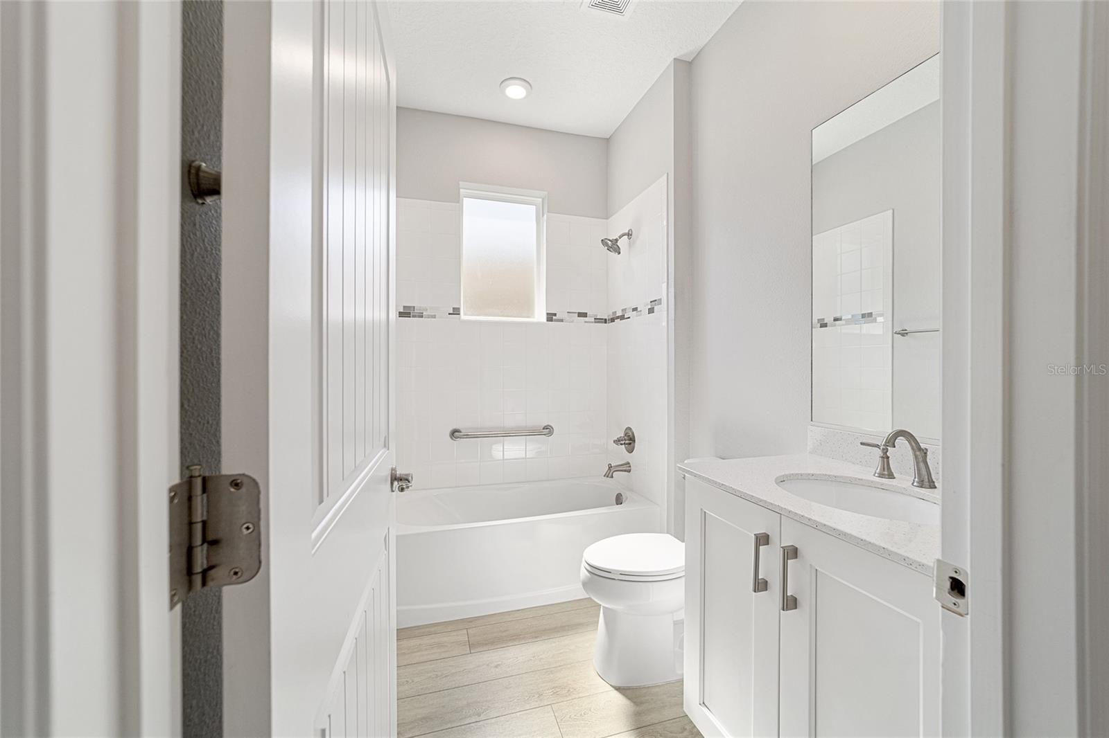 ON TOP OF THE WORLD - Residential