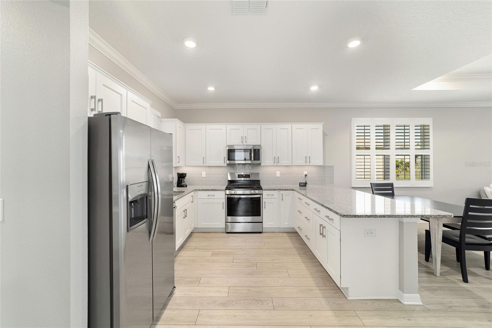 ON TOP OF THE WORLD - Residential