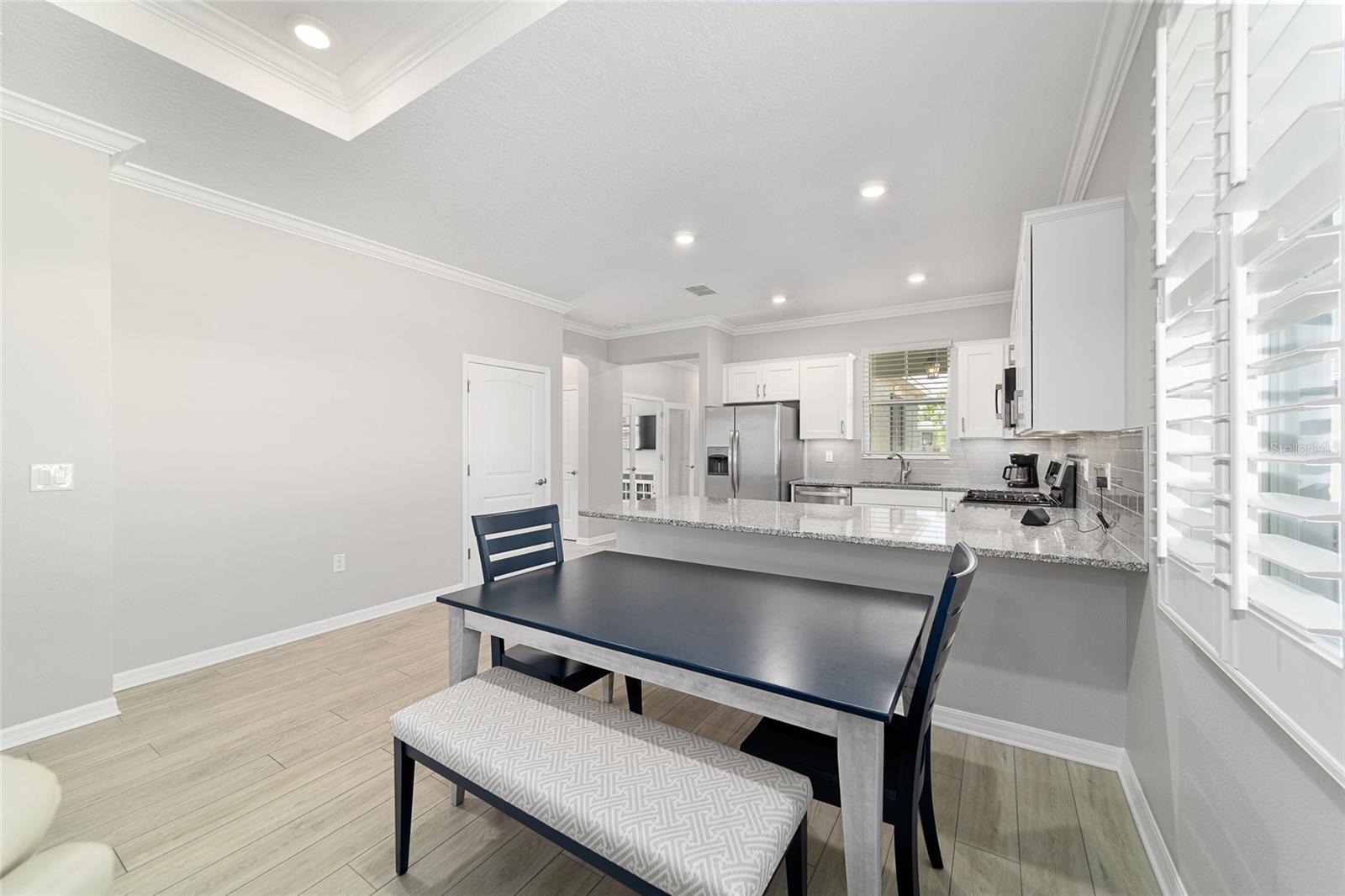 ON TOP OF THE WORLD - Residential