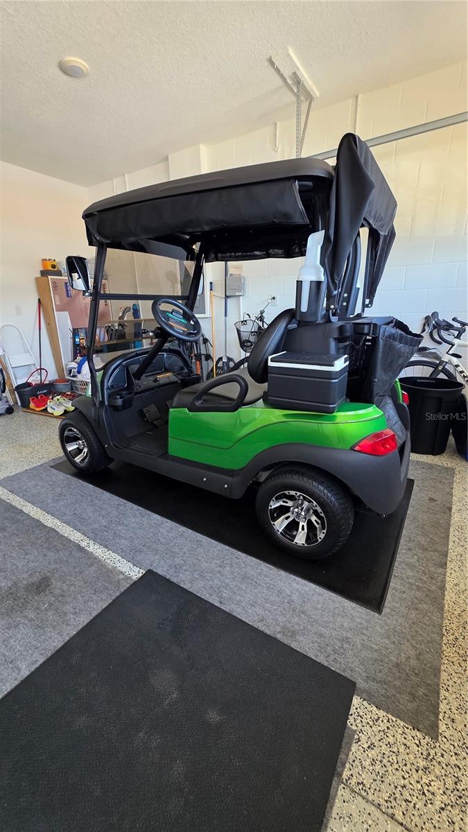 ON TOP OF THE WORLD - Residential