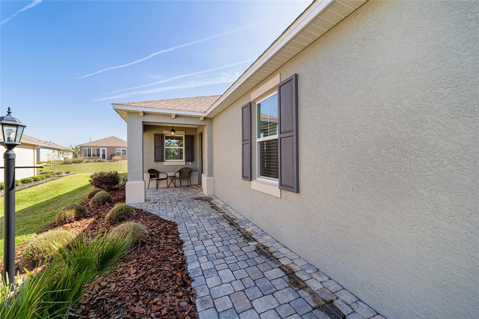 ON TOP OF THE WORLD - Residential