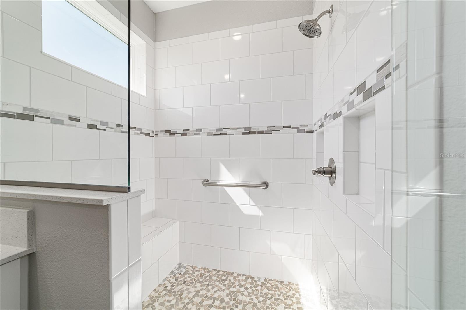 ON TOP OF THE WORLD - Residential