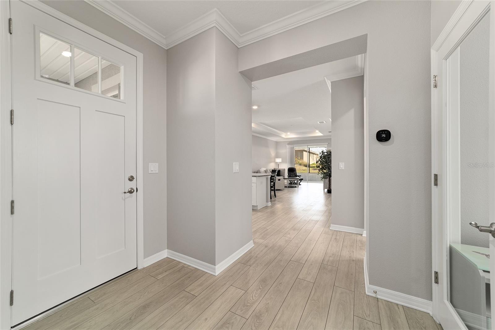 ON TOP OF THE WORLD - Residential