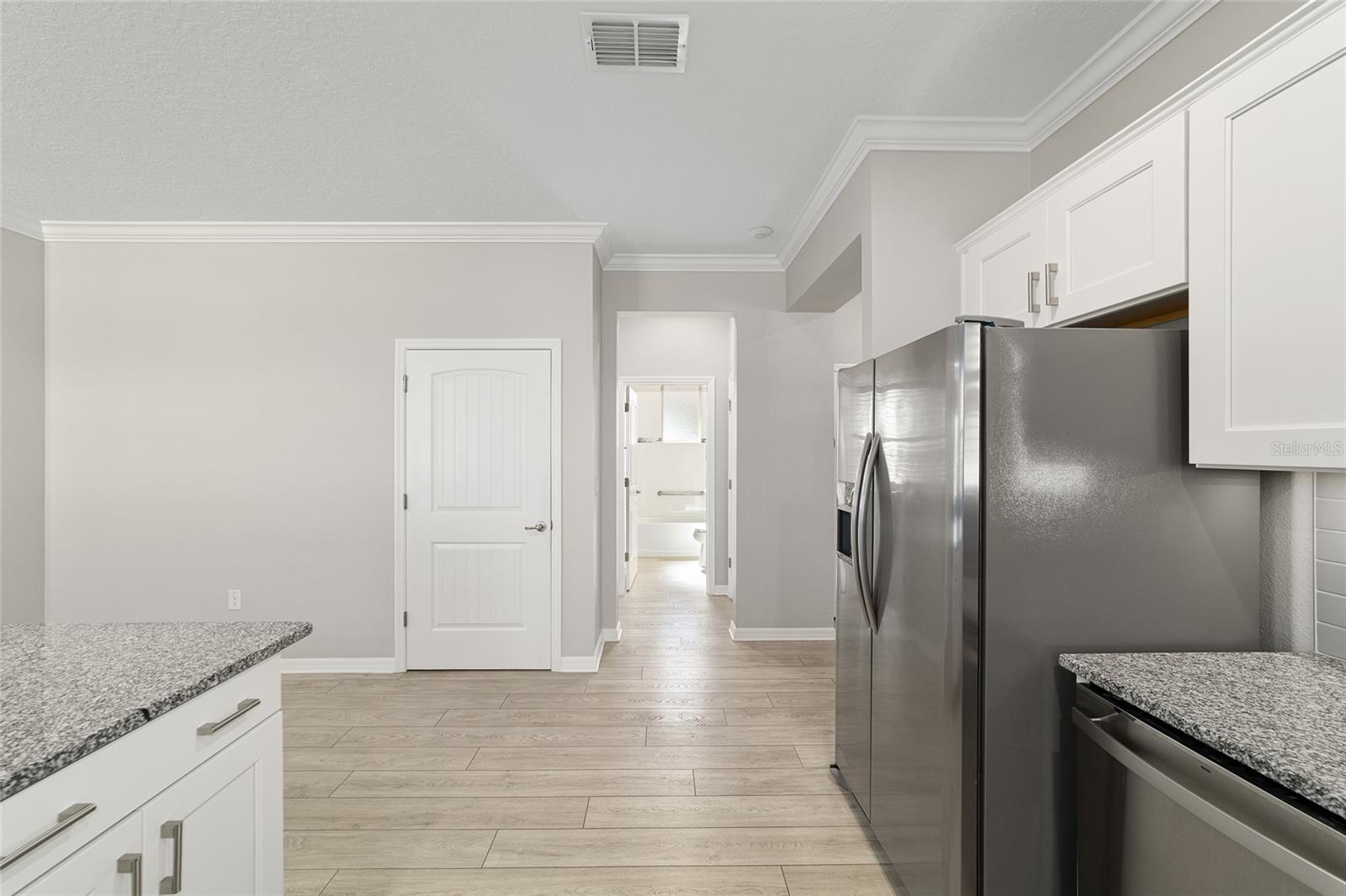 ON TOP OF THE WORLD - Residential