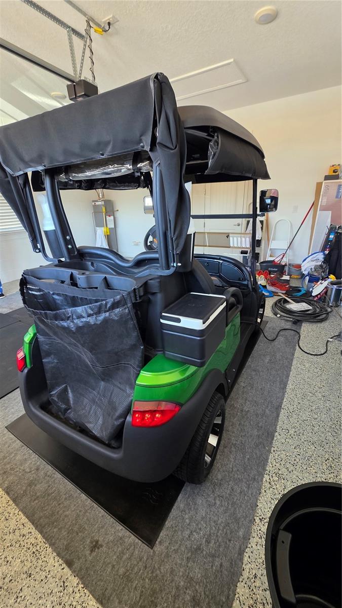 ON TOP OF THE WORLD - Residential