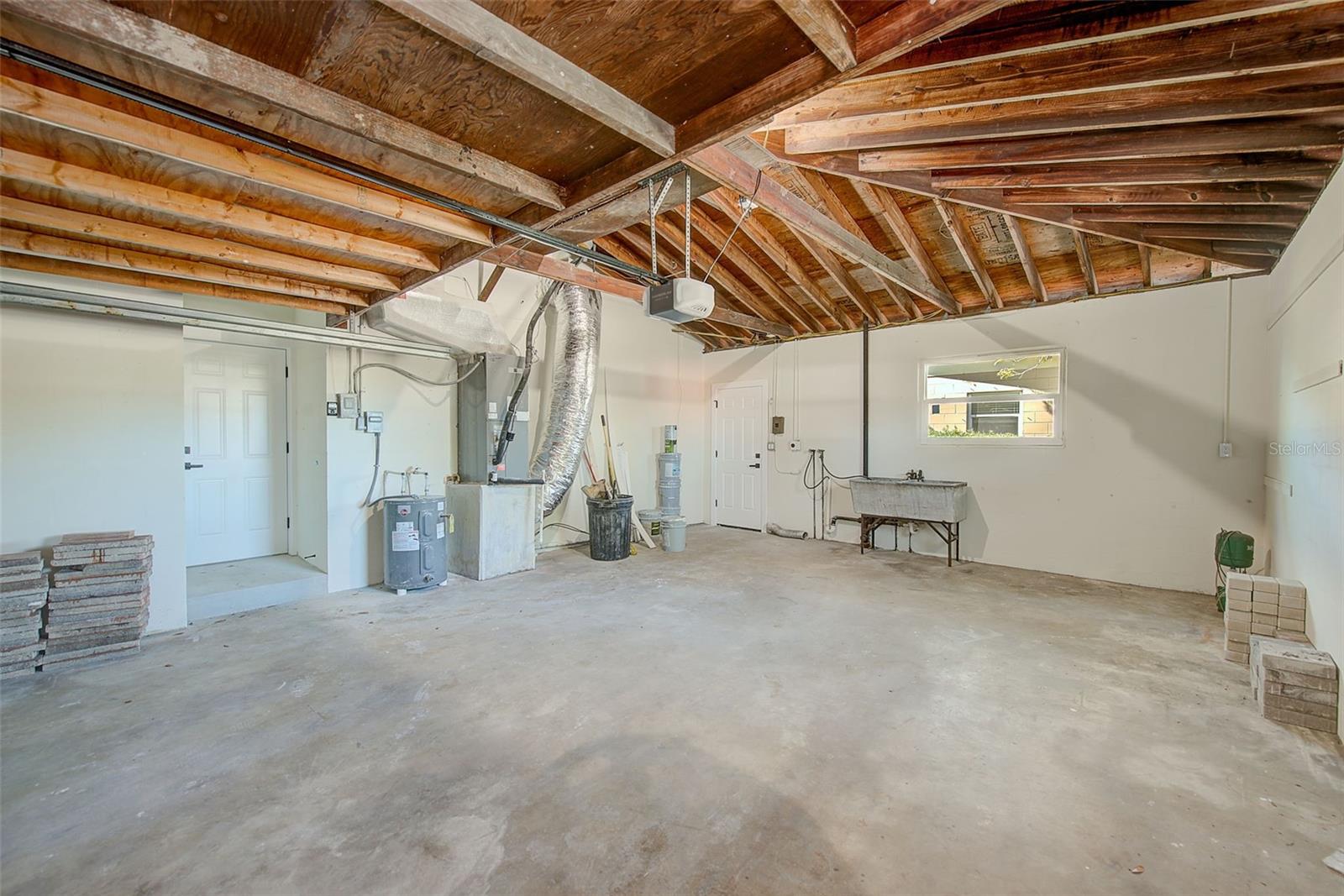 COLLEGE PARK - Residential