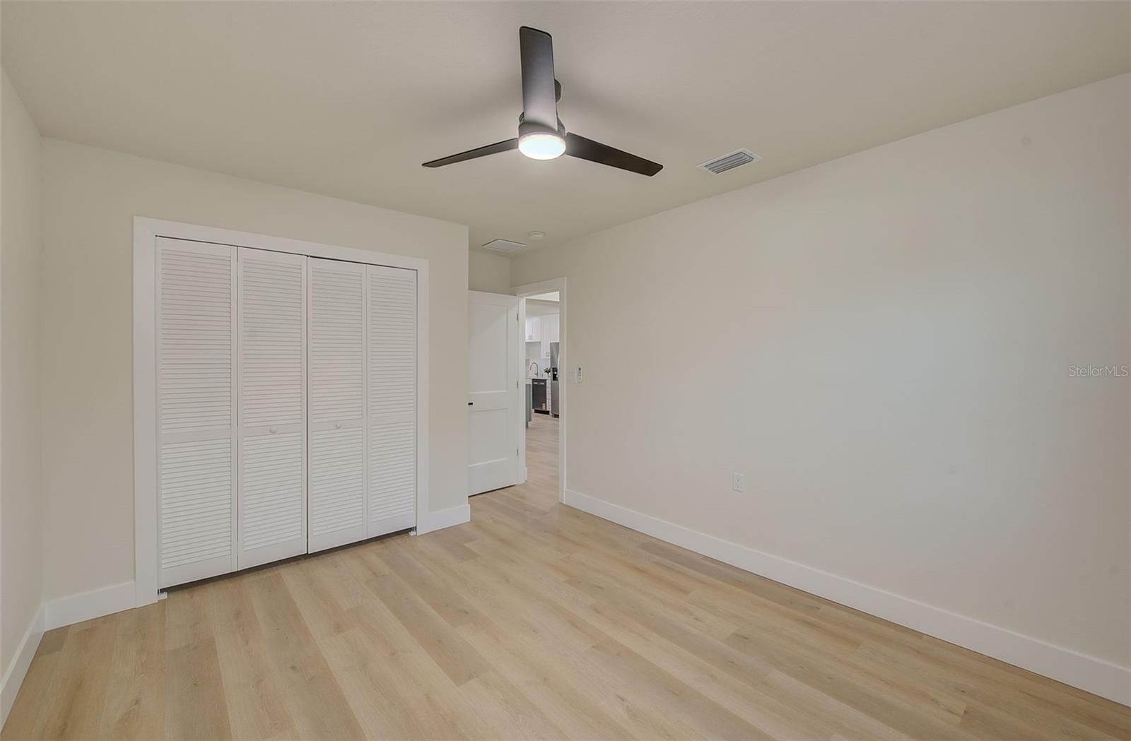 COLLEGE PARK - Residential