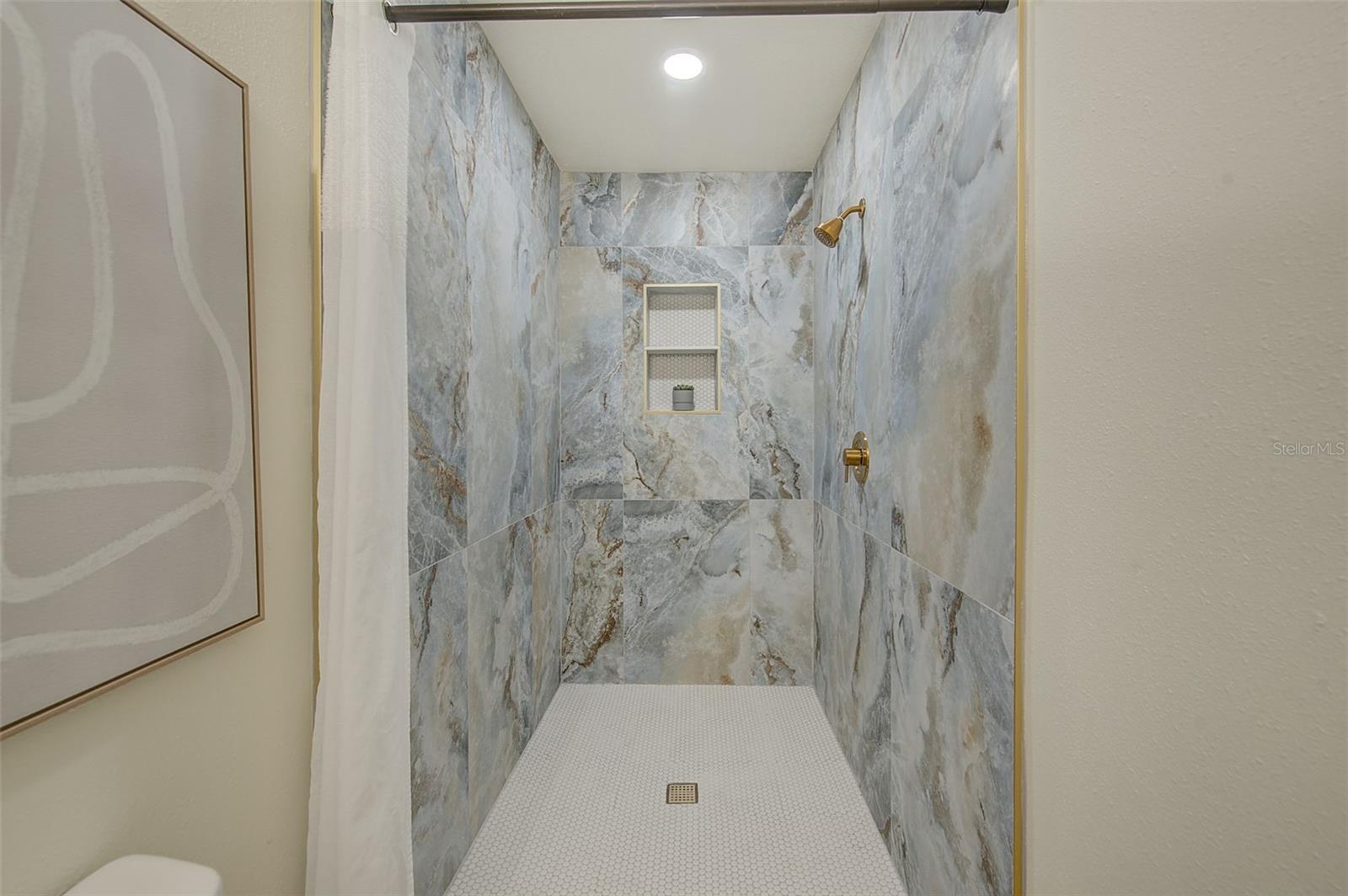 COLLEGE PARK - Residential