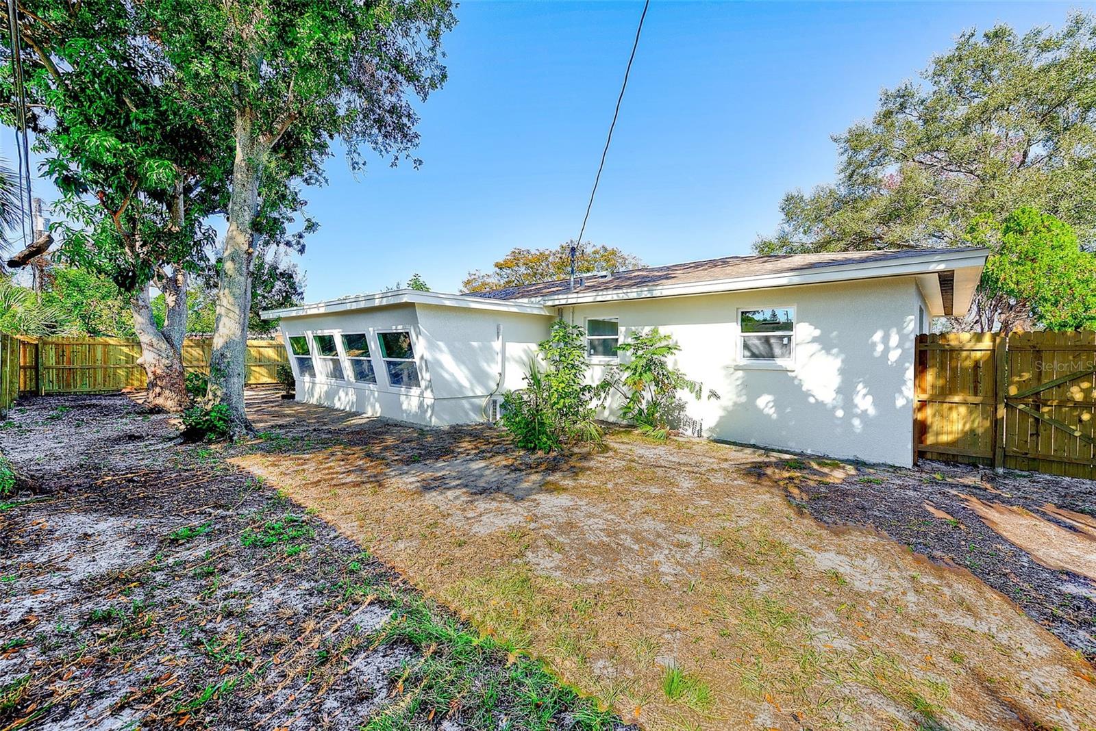 COLLEGE PARK - Residential