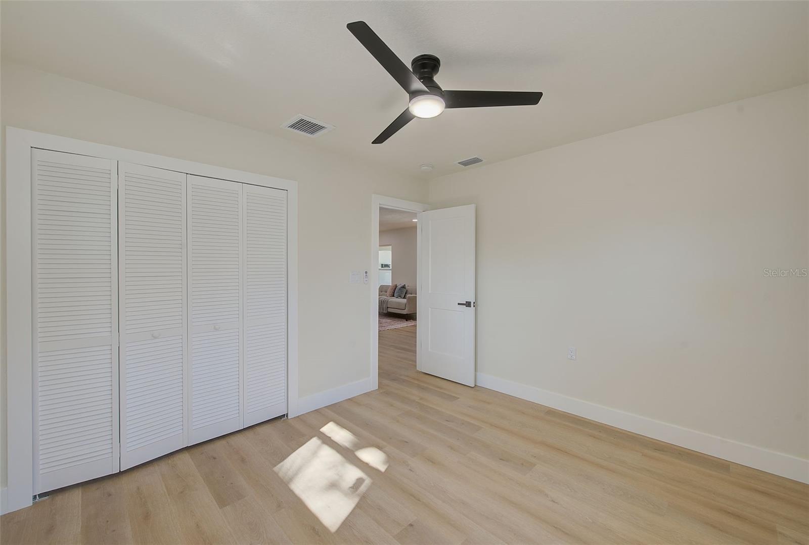 COLLEGE PARK - Residential