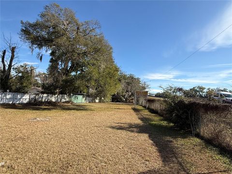 Tiny photo for 1013 NE Osceola Avenue, Ocala, FL 34470 (MLS # OM717716)