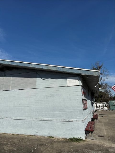 Tiny photo for 1013 NE Osceola Avenue, Ocala, FL 34470 (MLS # OM717716)