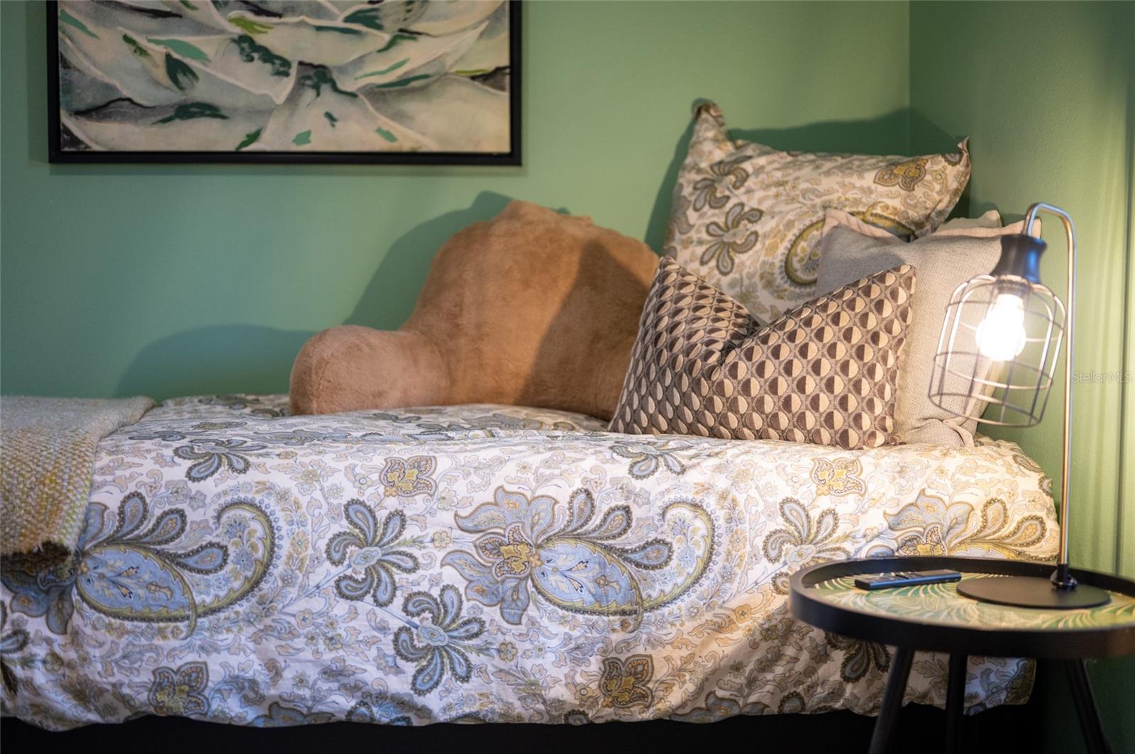 DE SOTO LAKES COUNTRY CLUB 1 - Residential Lease