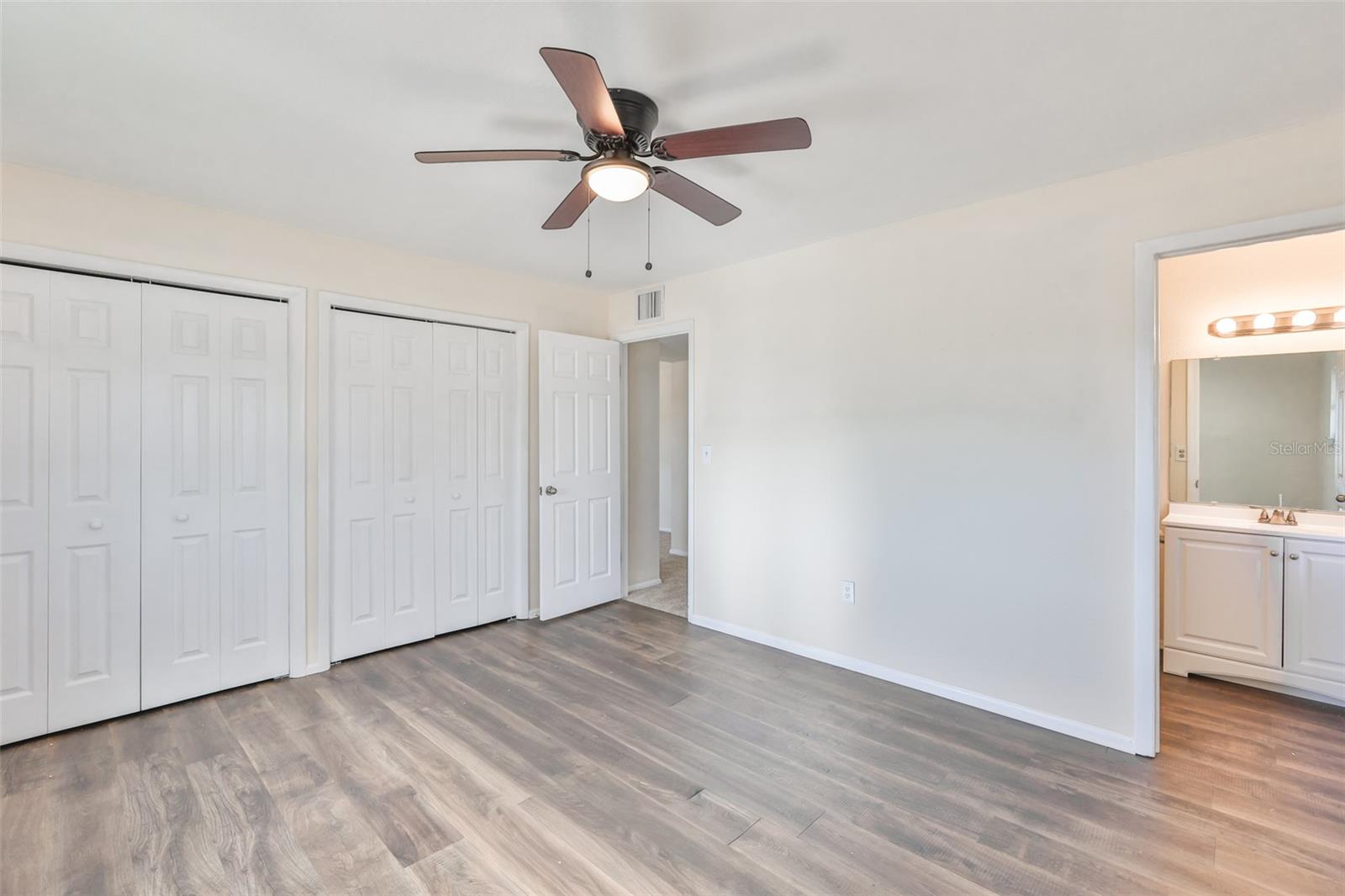 DEL WEBBS SUN CITY FLORIDA UN - Residential