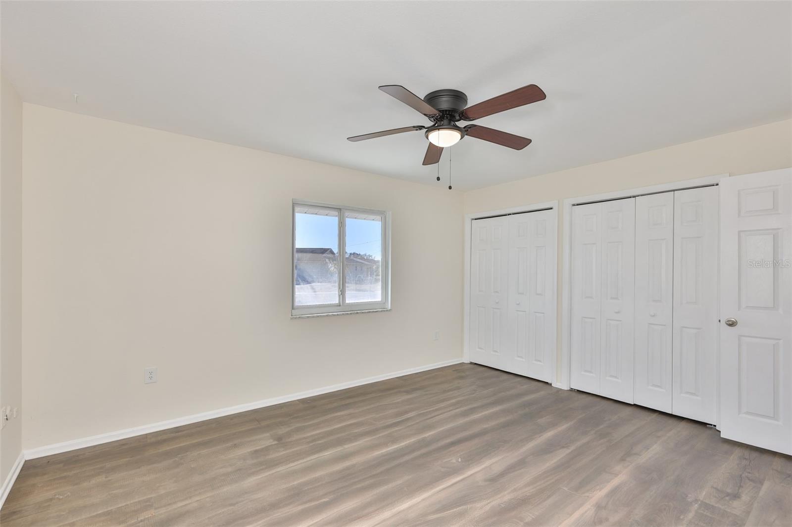 DEL WEBBS SUN CITY FLORIDA UN - Residential