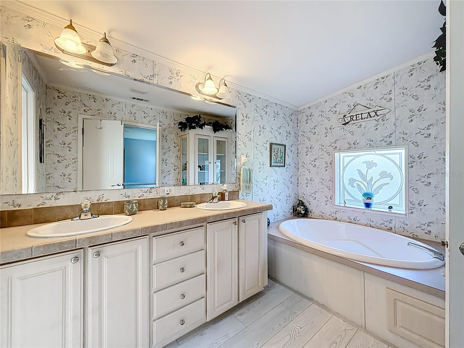 BROOKHAVEN VILLAGE FIRST ADD - Residential