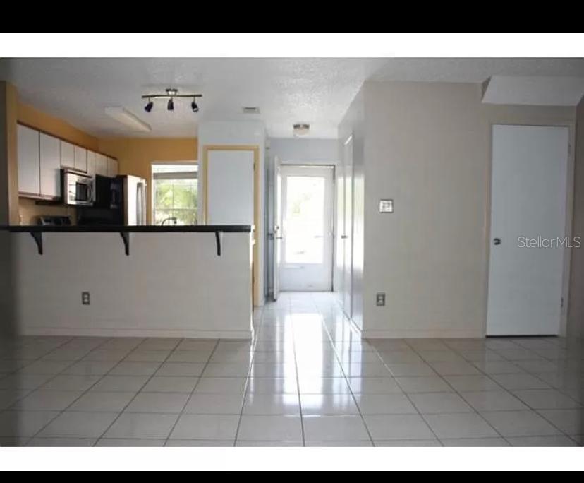 WINDSOR WALK - Residential Lease