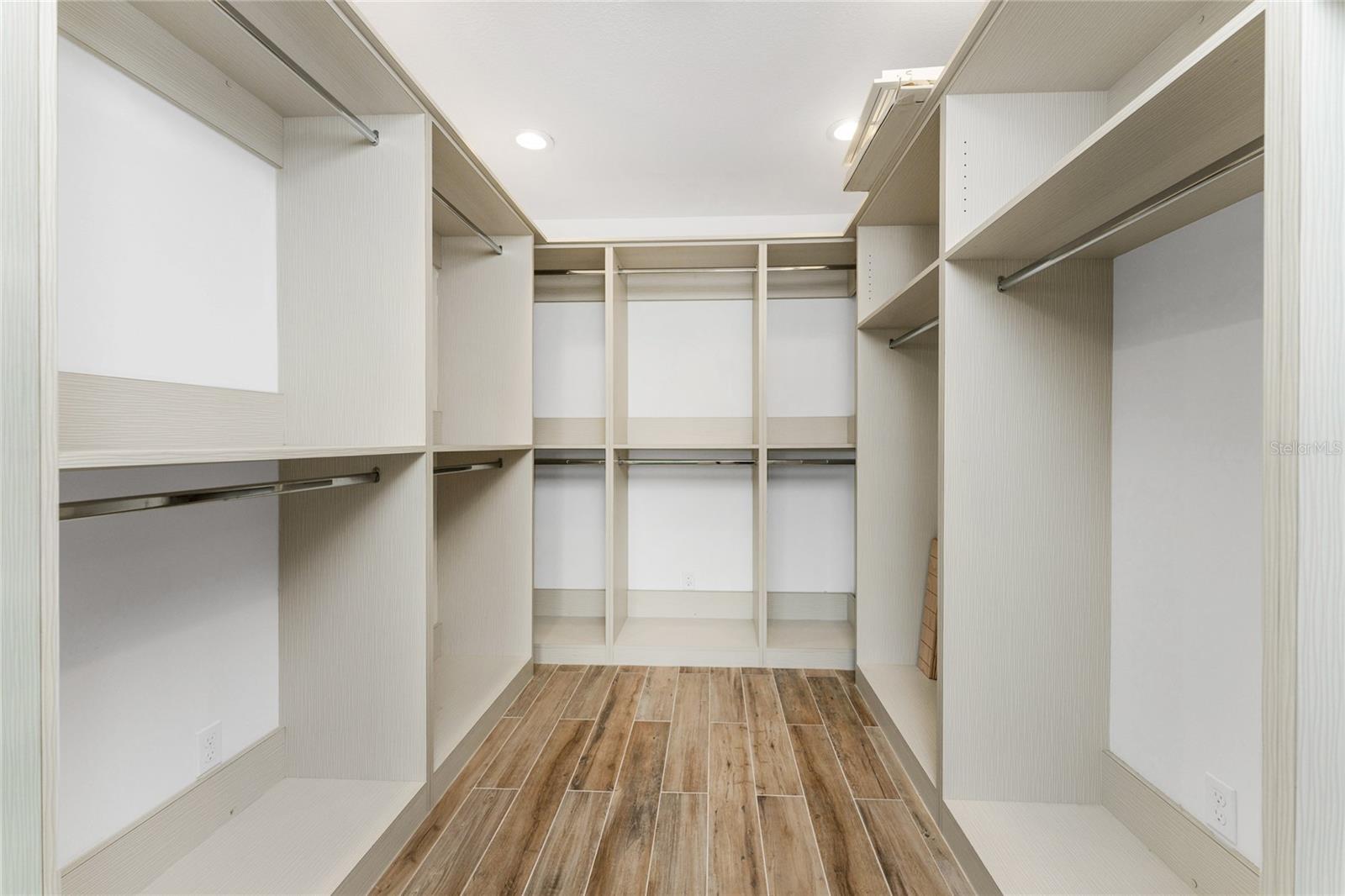 MANASOTA KEY - Residential