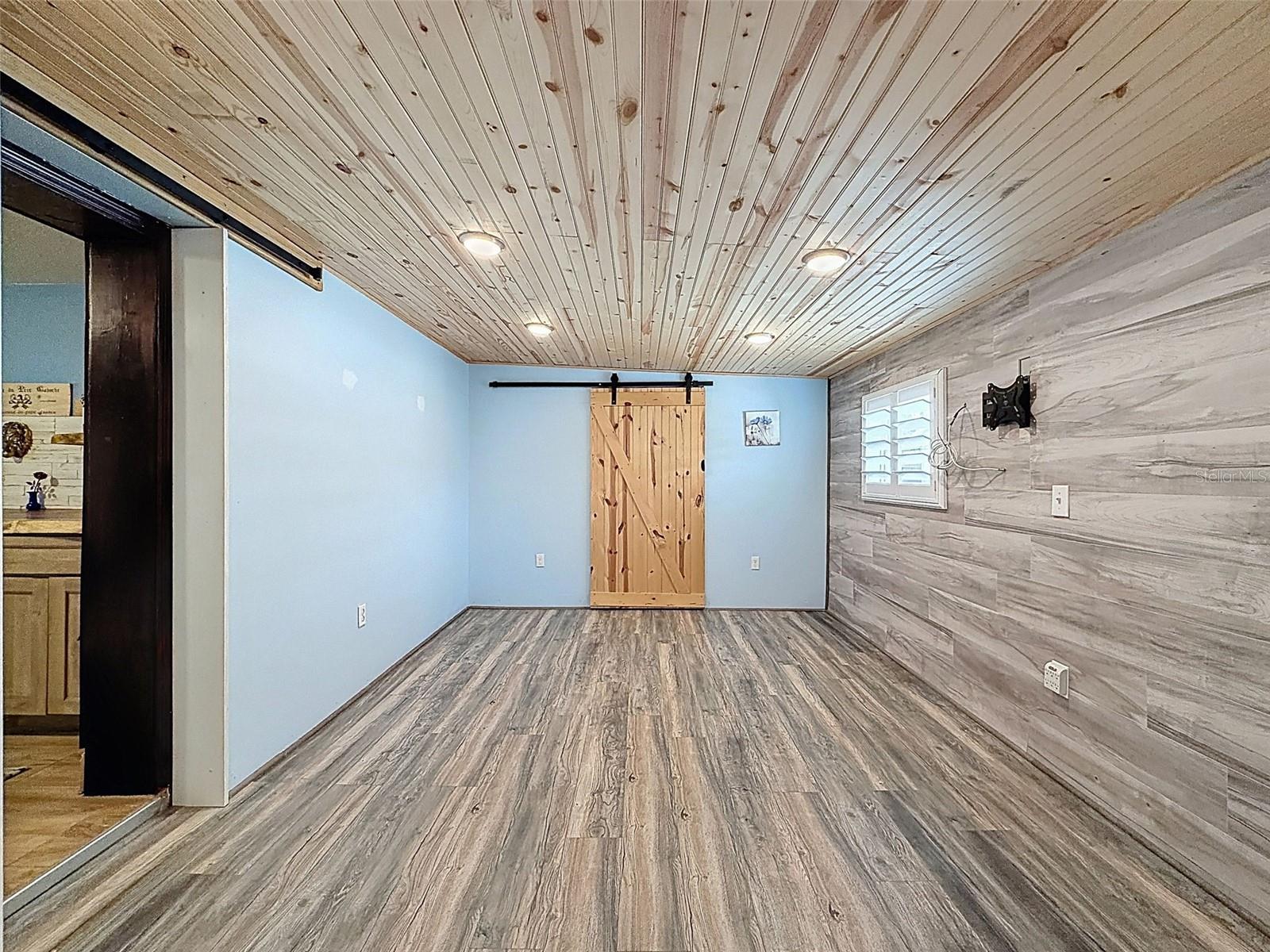 TANGLEWOOD TERRACE - Residential