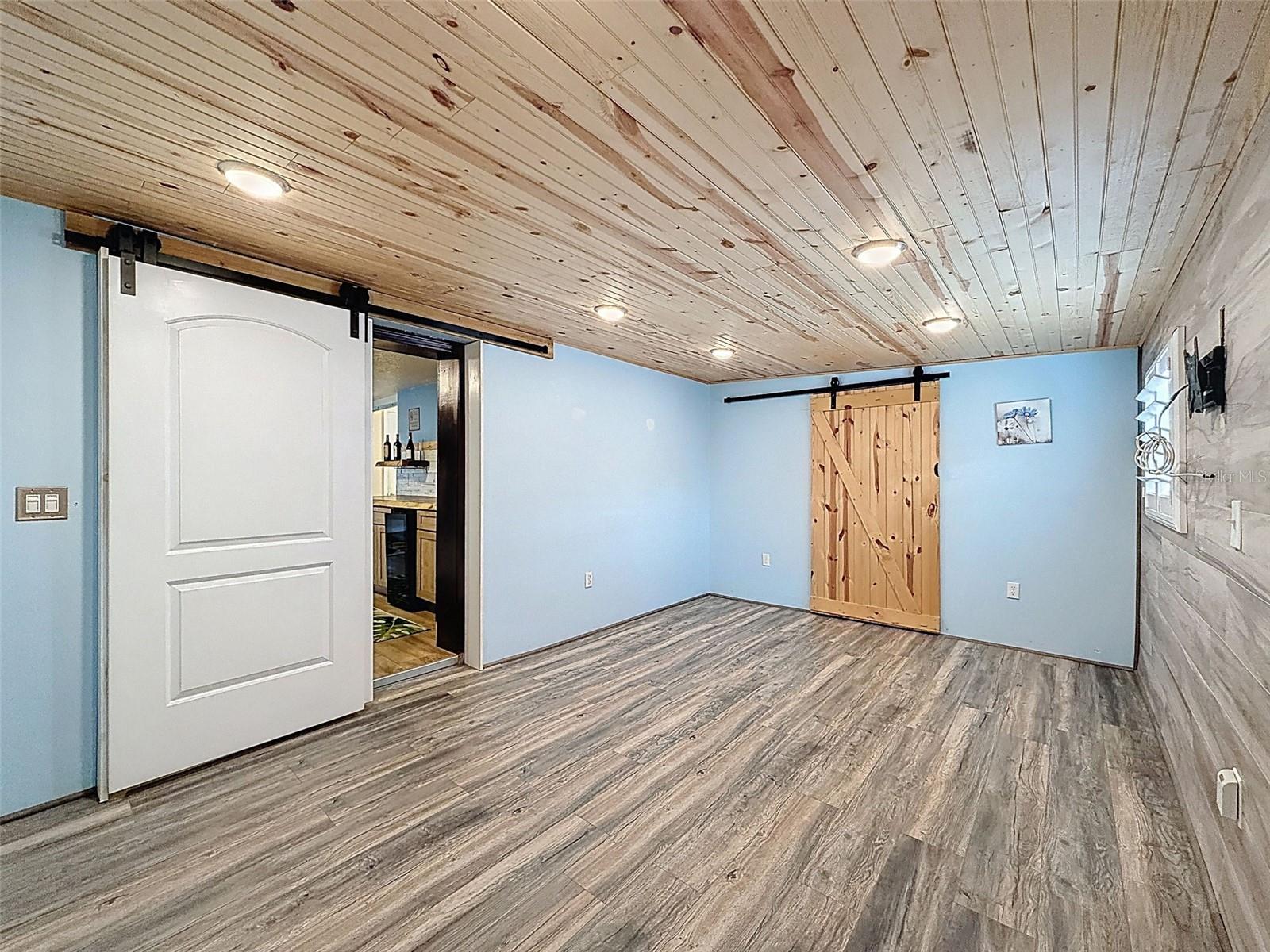 TANGLEWOOD TERRACE - Residential