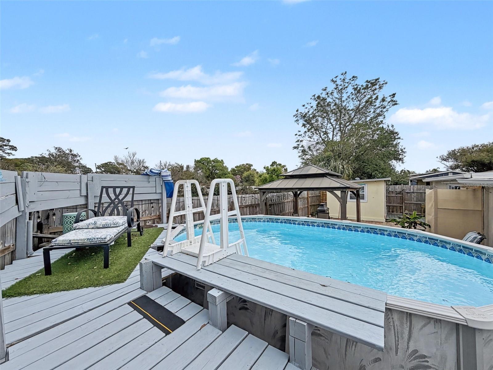 TANGLEWOOD TERRACE - Residential