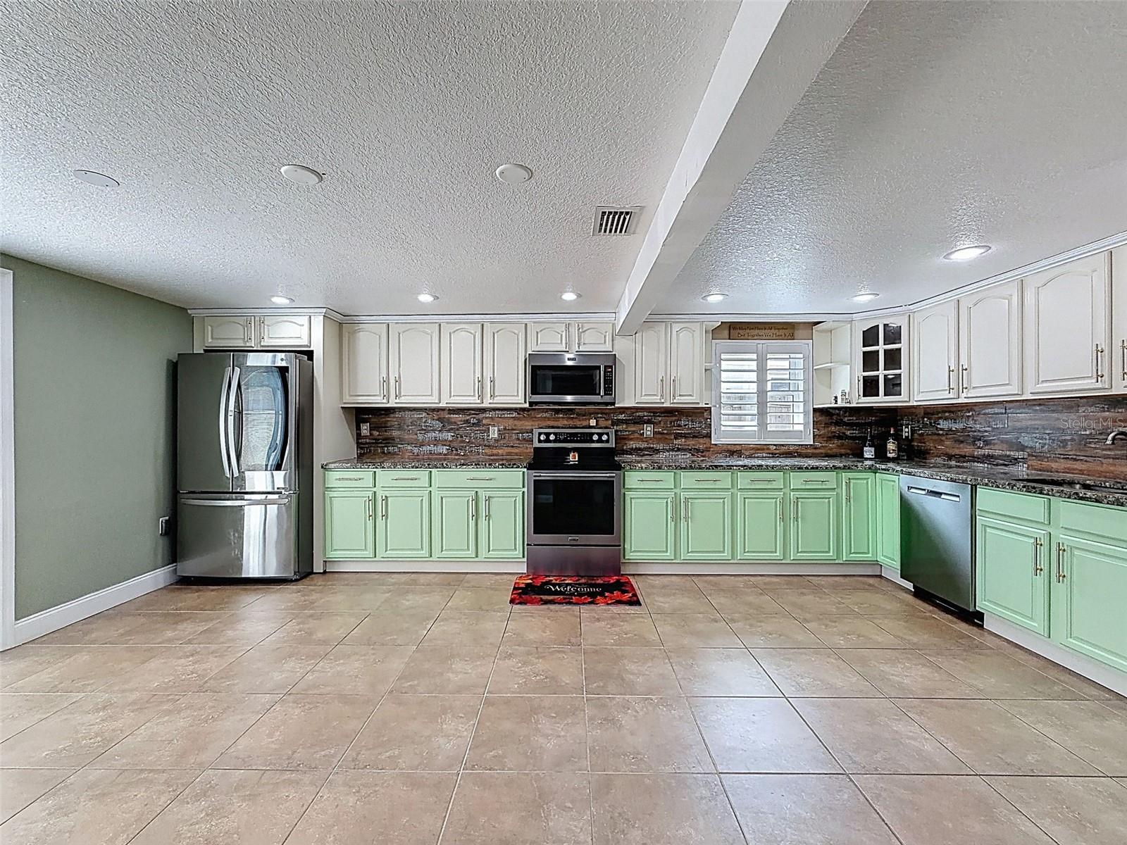 TANGLEWOOD TERRACE - Residential