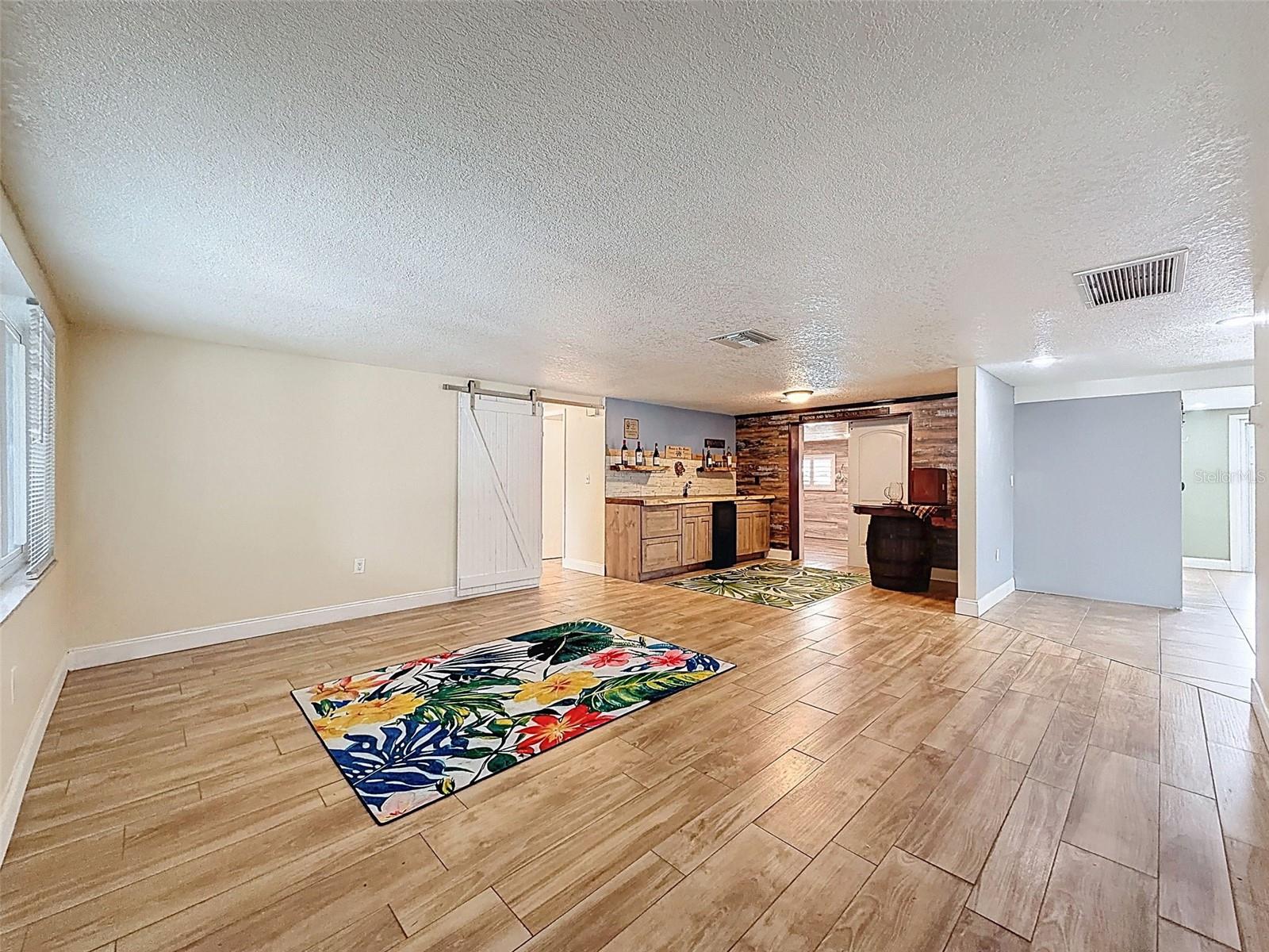 TANGLEWOOD TERRACE - Residential