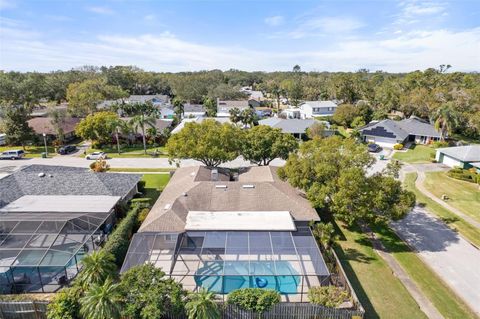 A home in SEMINOLE