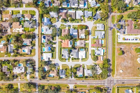 A home in SEMINOLE