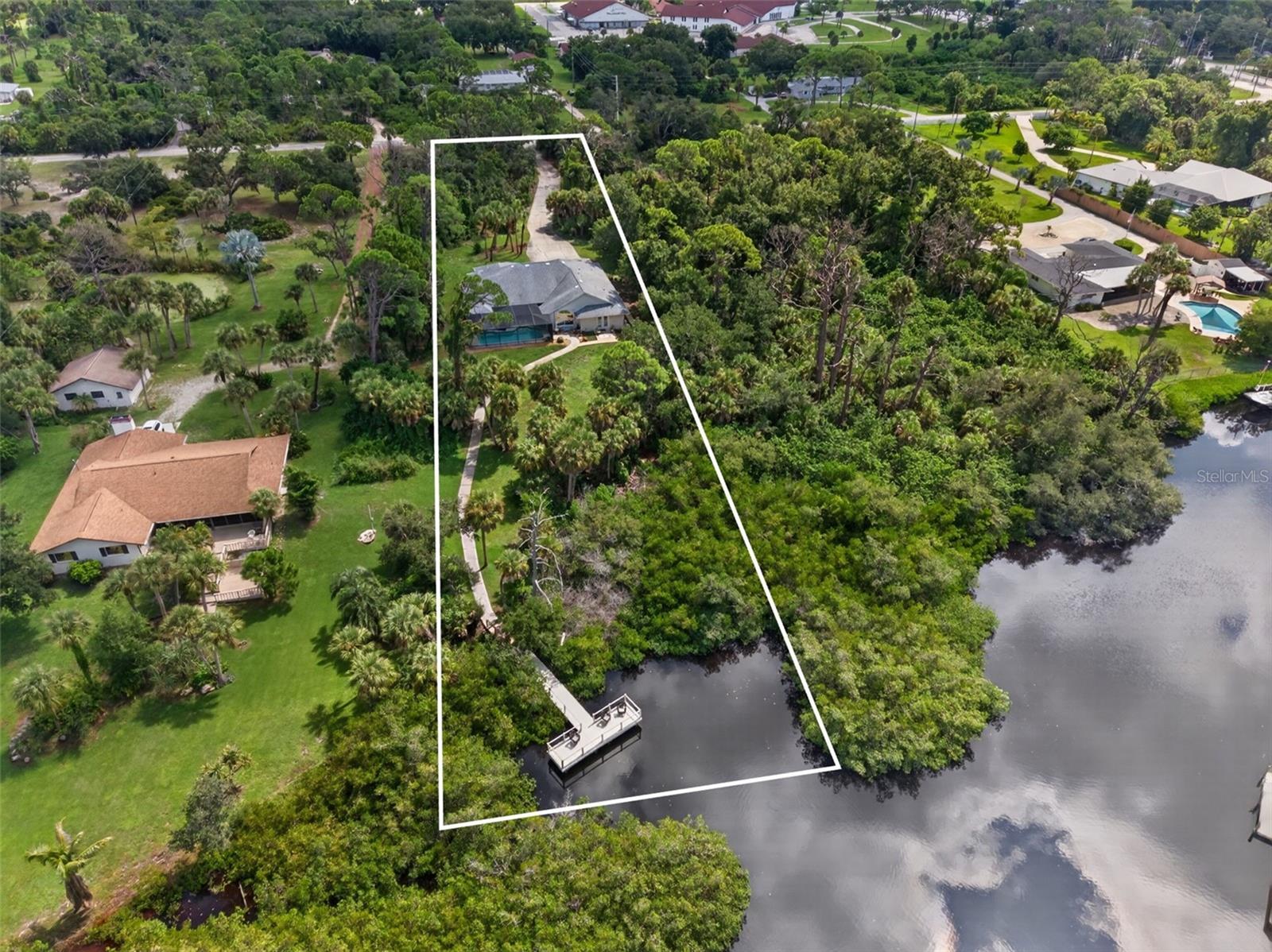 150 N OXFORD DRIVE