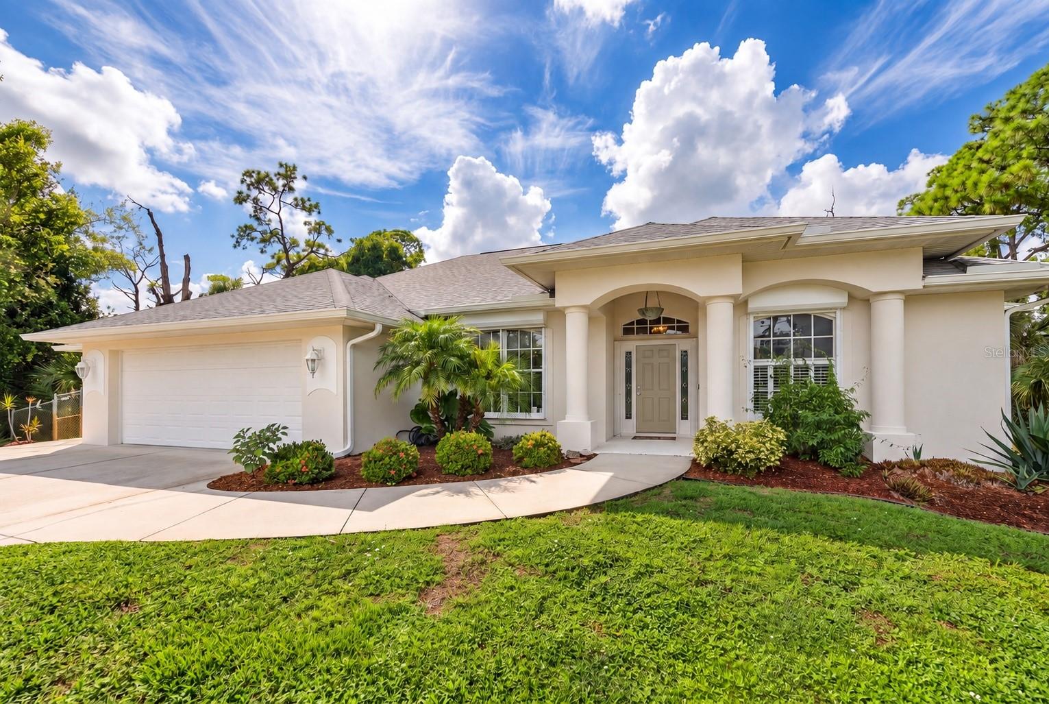 150 N OXFORD DRIVE