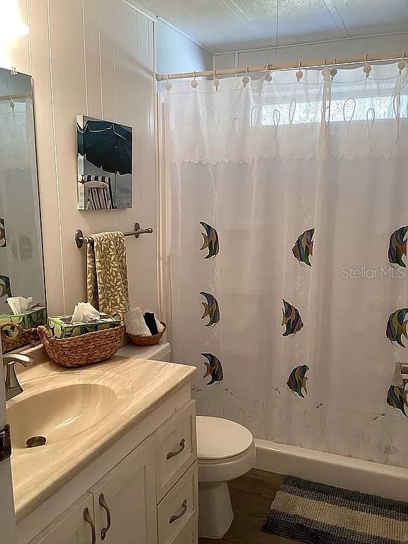 VENICE ISLE - Residential