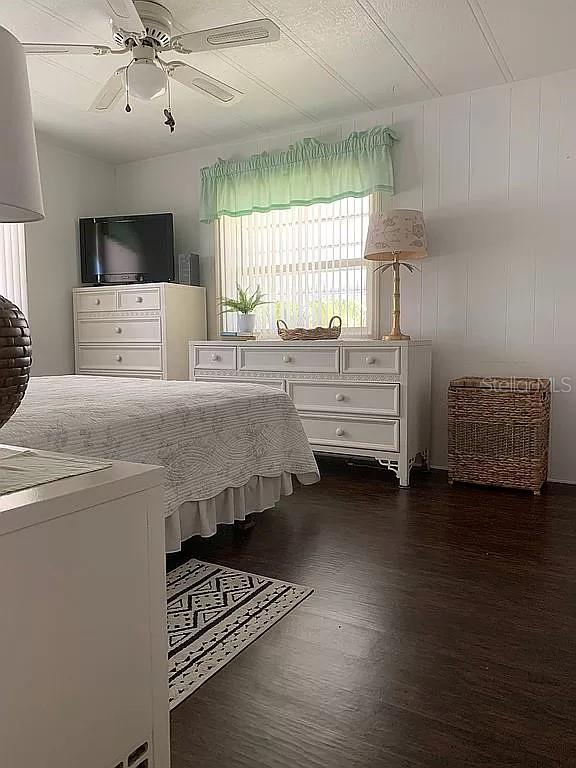 VENICE ISLE - Residential