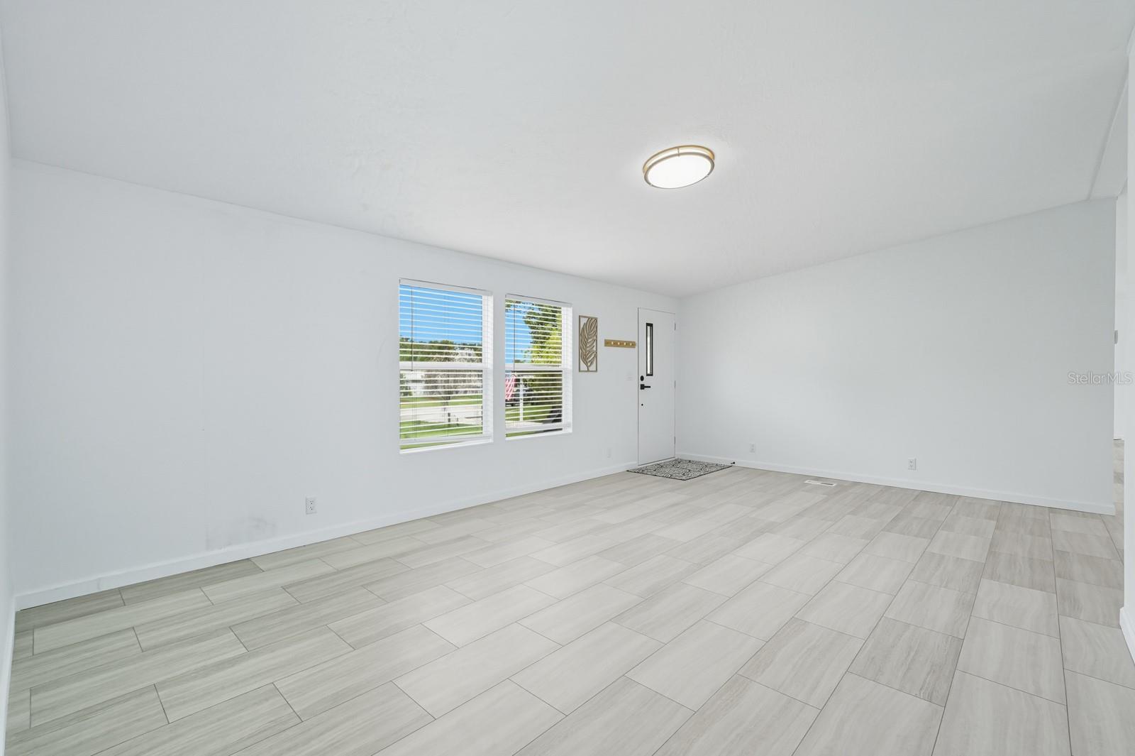 OAK BLUFF - Residential