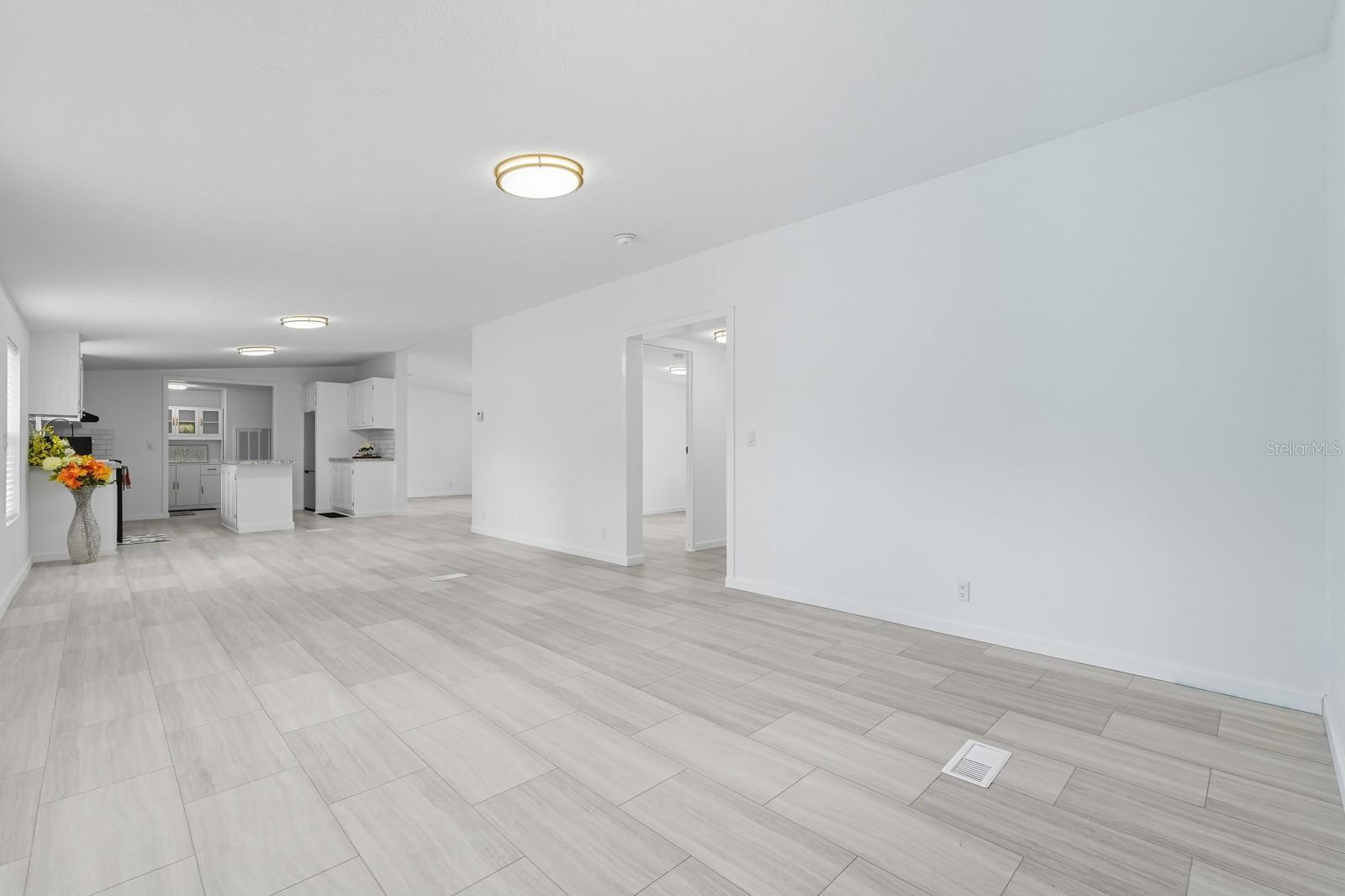 OAK BLUFF - Residential