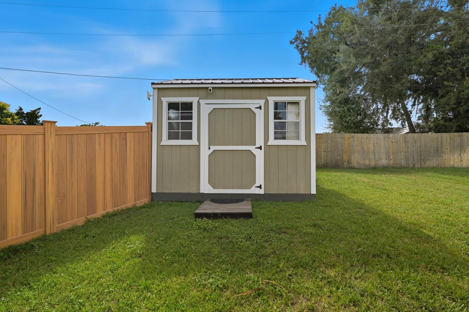 OAK BLUFF - Residential