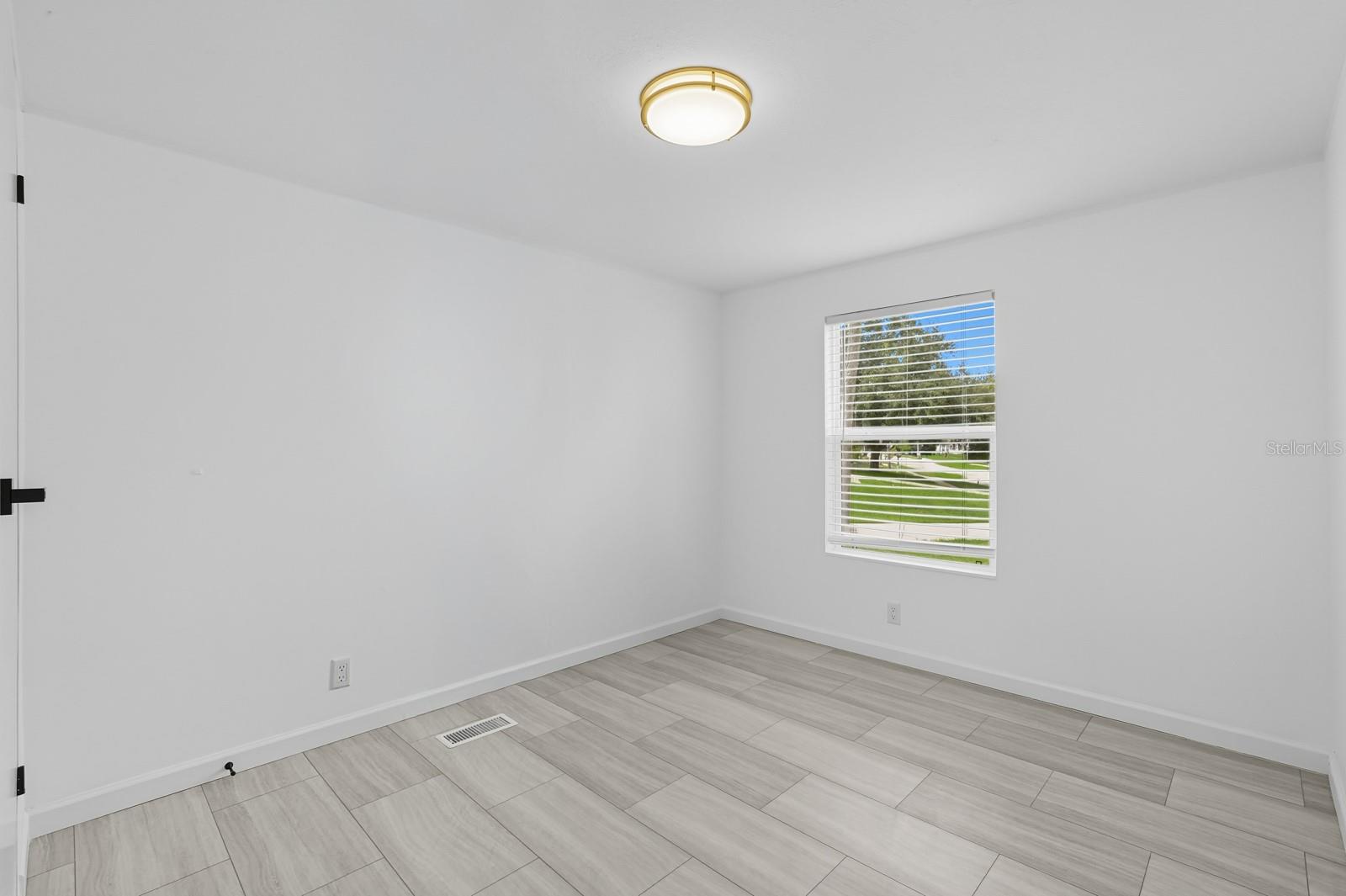 OAK BLUFF - Residential