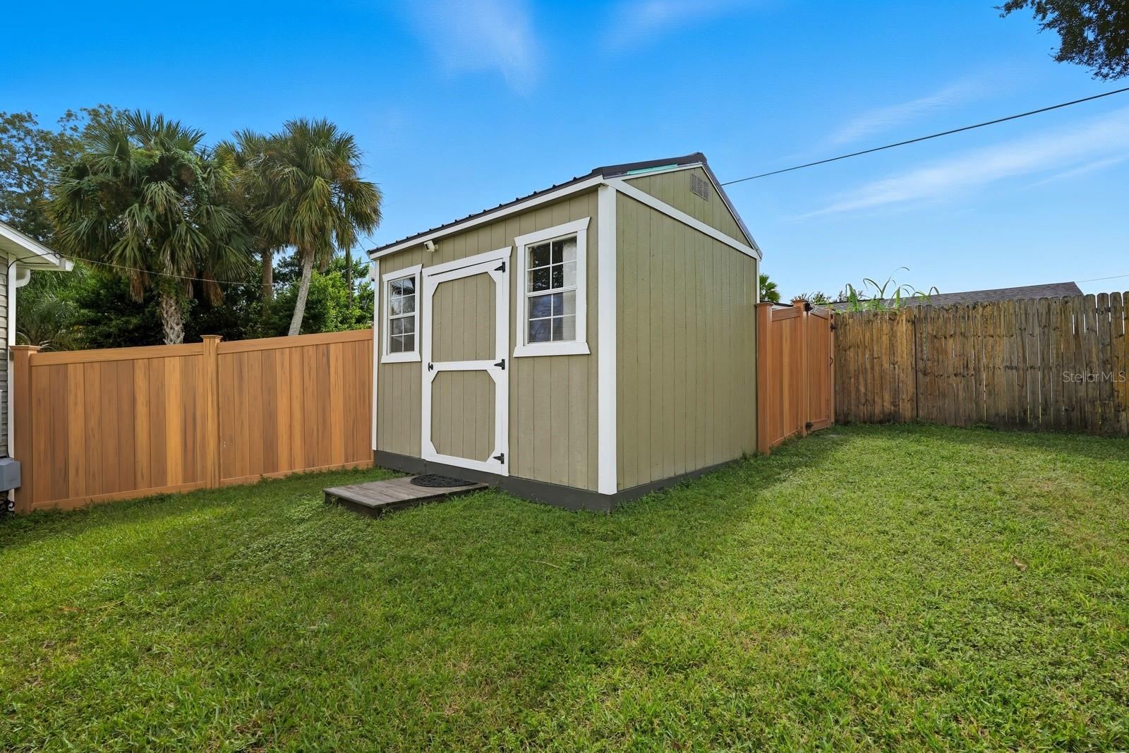 OAK BLUFF - Residential
