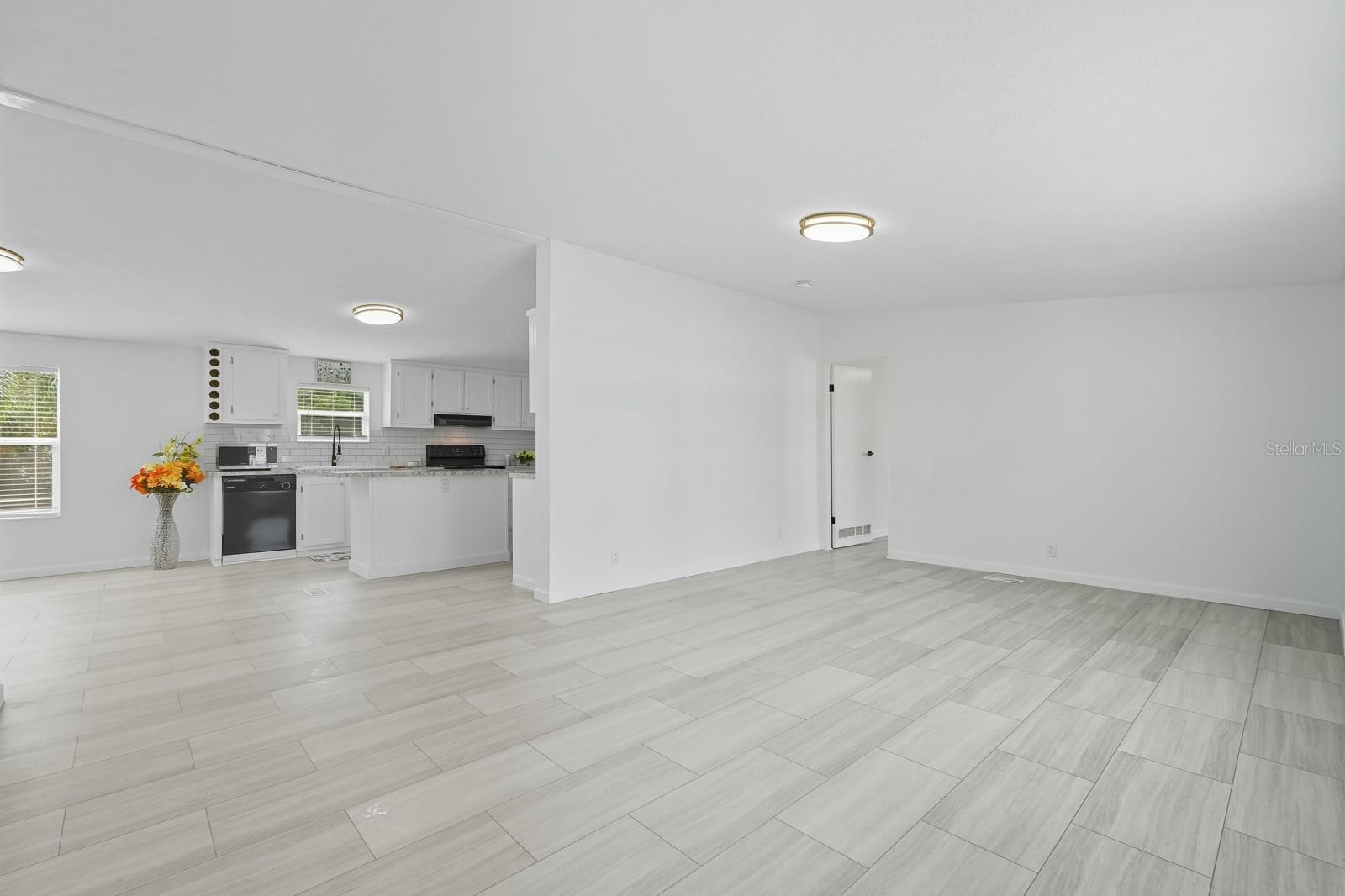 OAK BLUFF - Residential