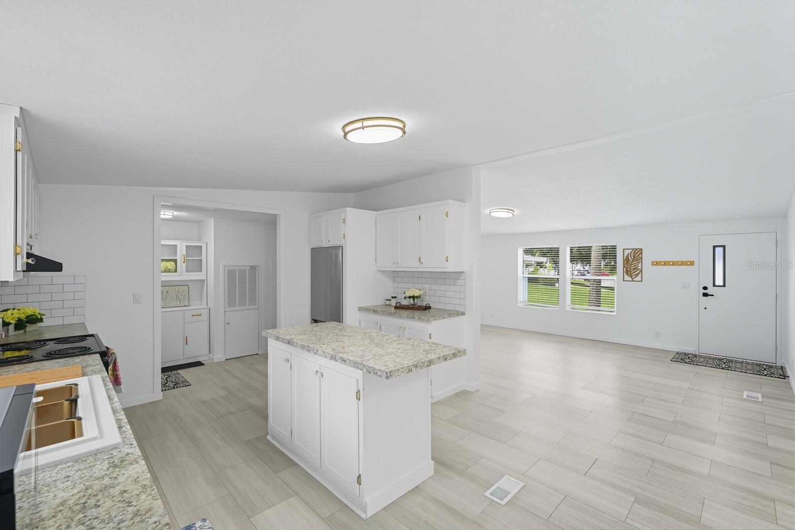 OAK BLUFF - Residential