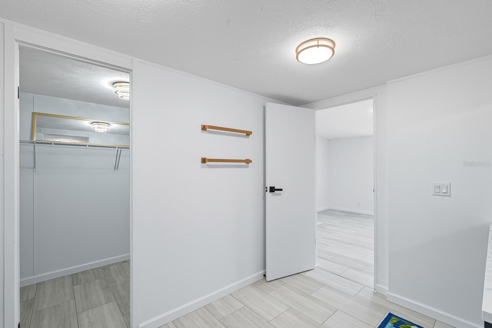 OAK BLUFF - Residential