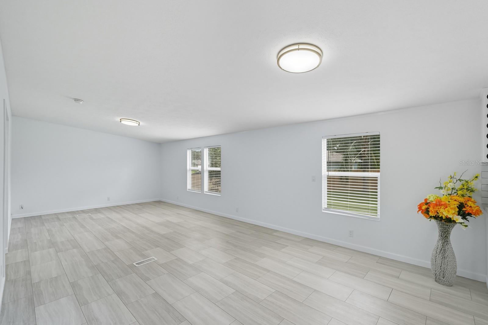OAK BLUFF - Residential