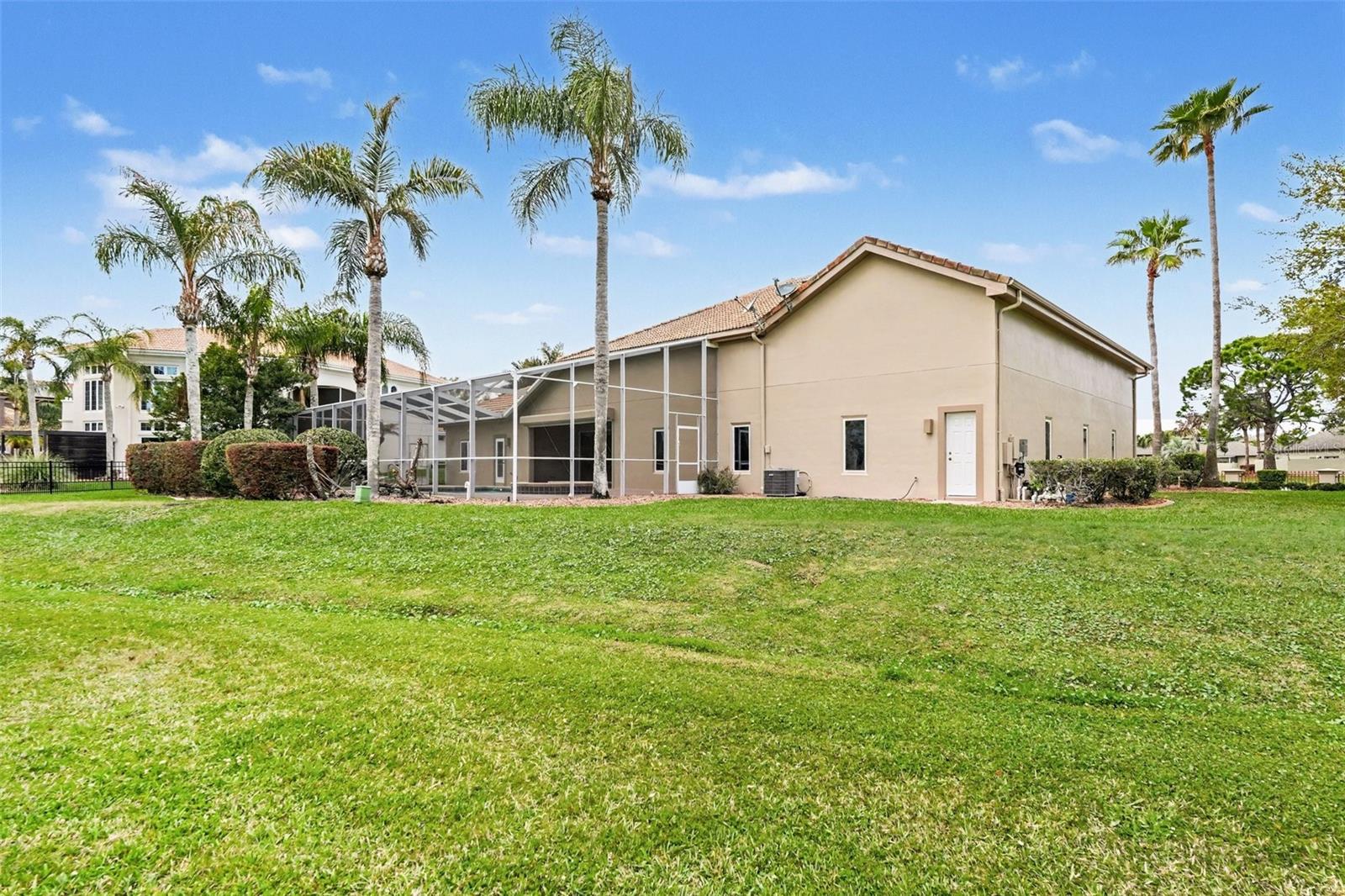 SPRUCE CREEK FLY IN - Residential