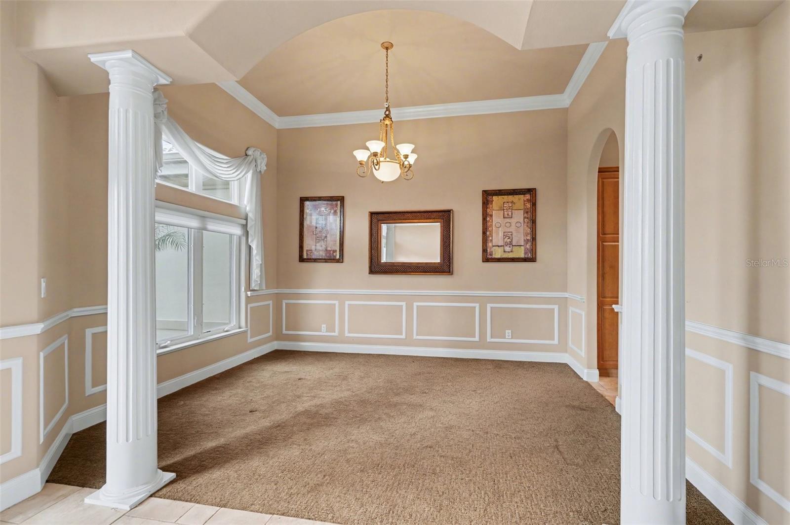 SPRUCE CREEK FLY IN - Residential